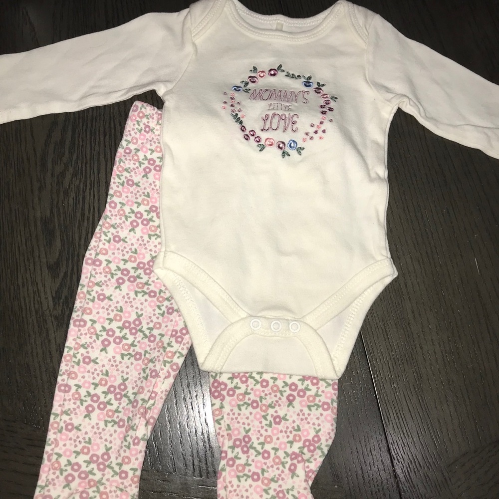 COPY - Baby girl long sleeve onesie and bottom